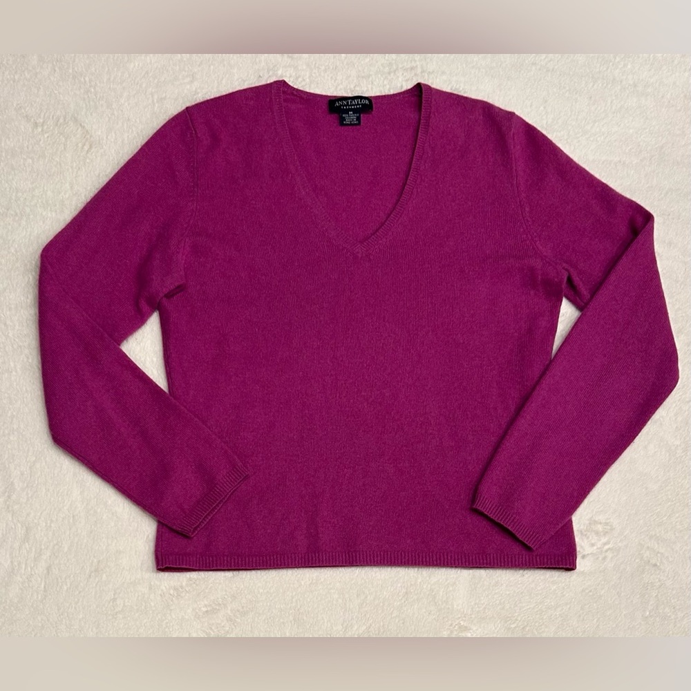 Ann Taylor Cashmere Women’s Sweater Plum M